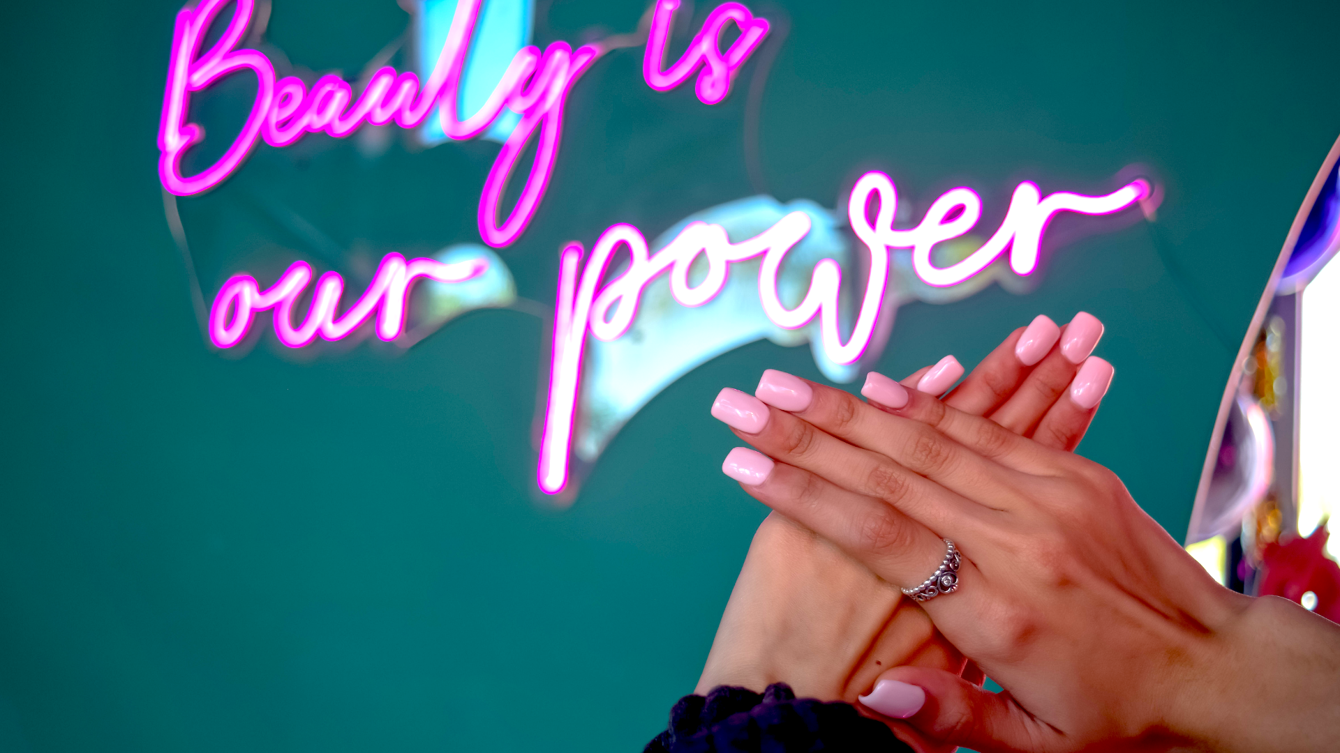 slide-background